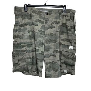 LEE Mens Lightweight Cargo Tech Shorts NEW Green Camo Performance Sz 40 x 11
